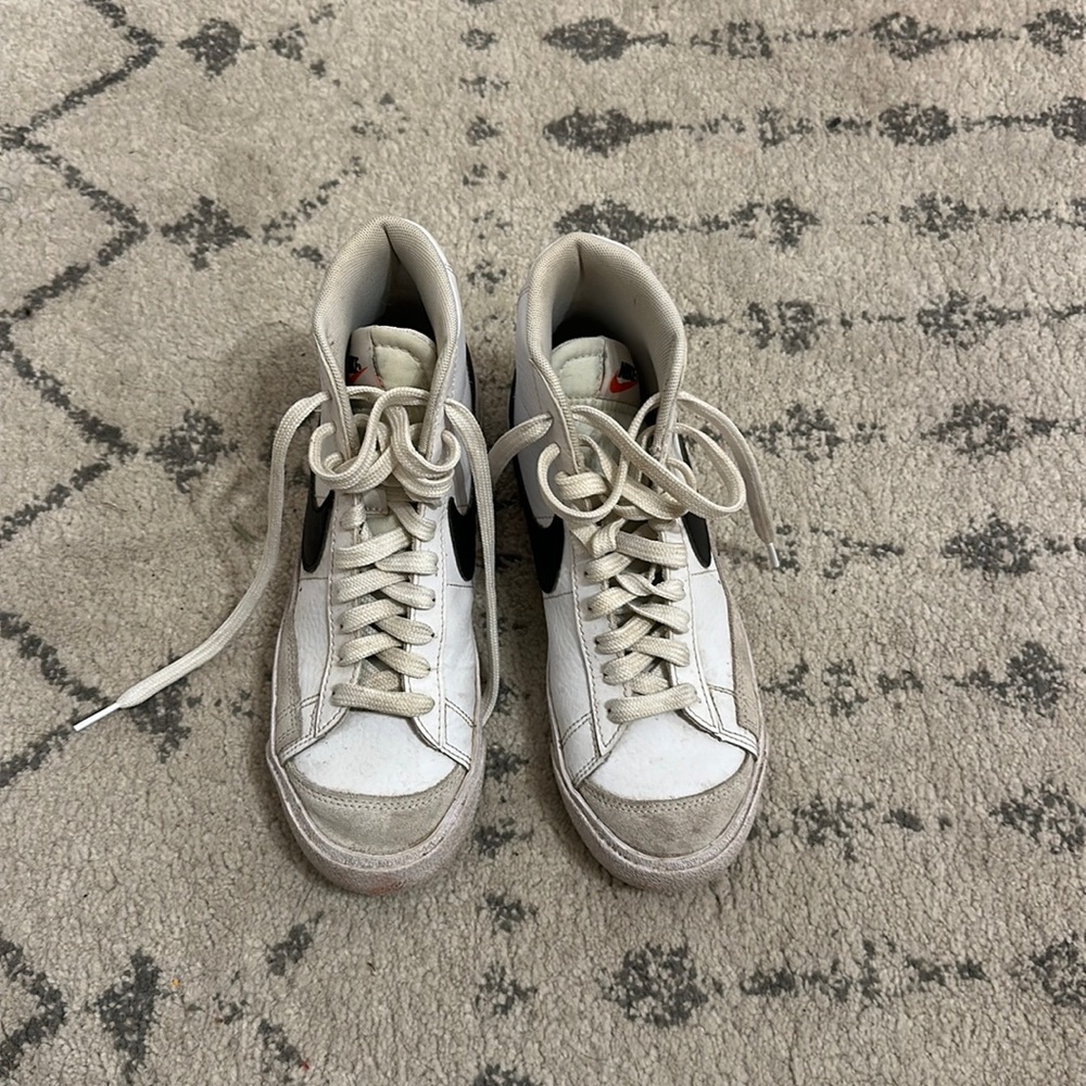 Nike Blazers Kids 5.5/W7